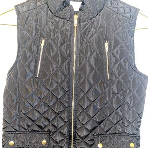 Sleeveless leather jacket